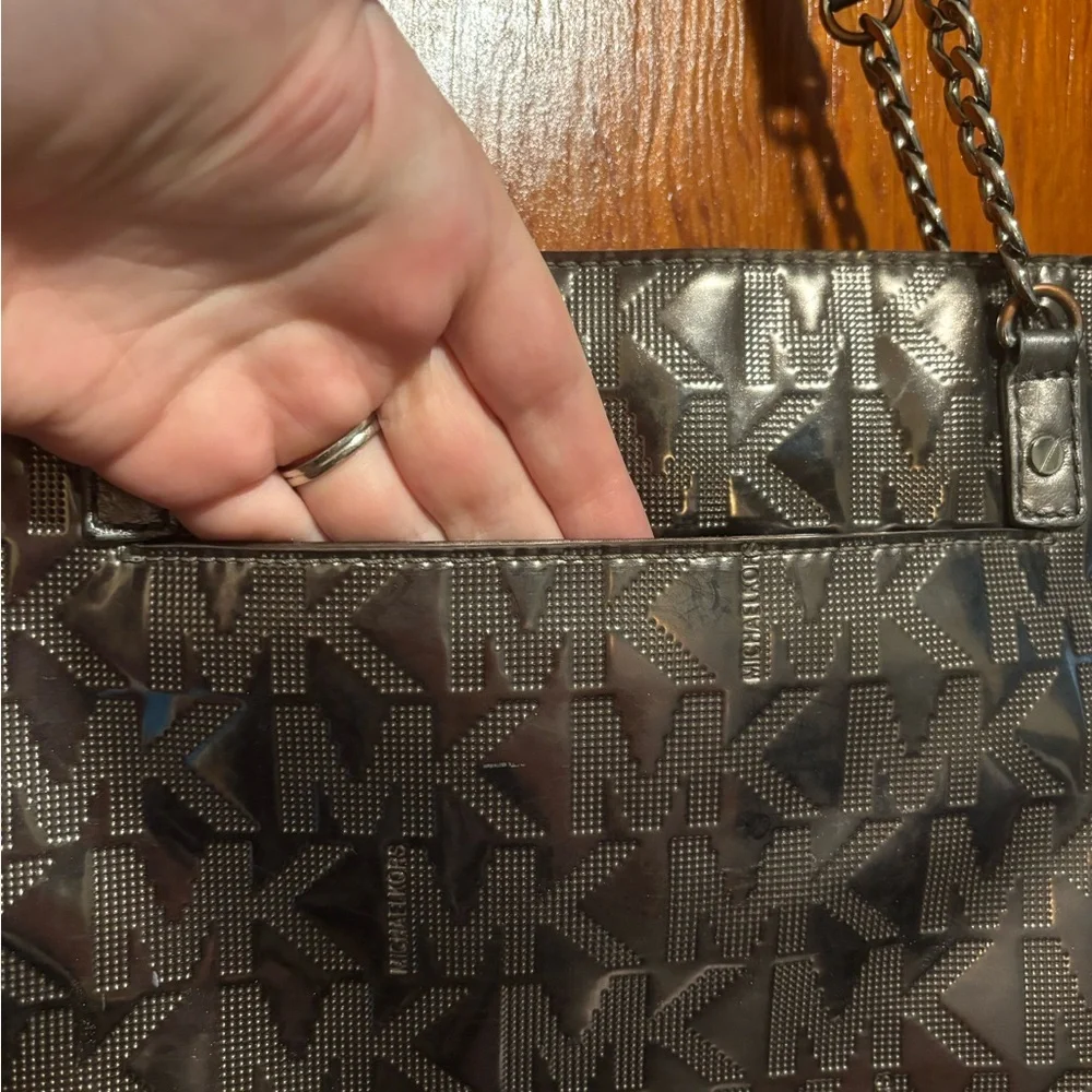 MICHAEL KORS Metallic Silver Jet Set Chain Tote Bag - Picture 2 of 8